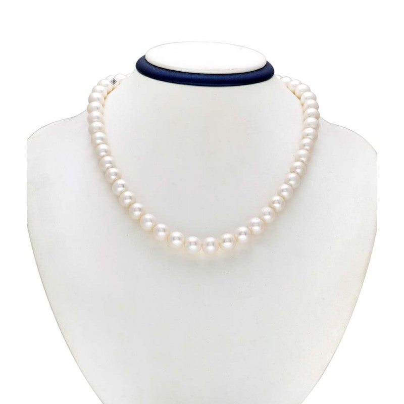 Freshwater pearl necklace with fancy yellow hook