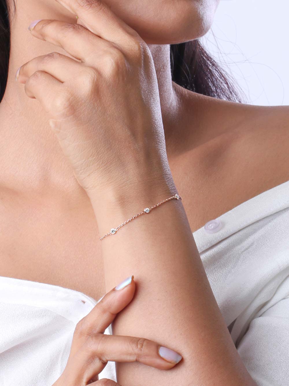 Diamond Station Bracelet made in 14kt Gold (0.16cts)