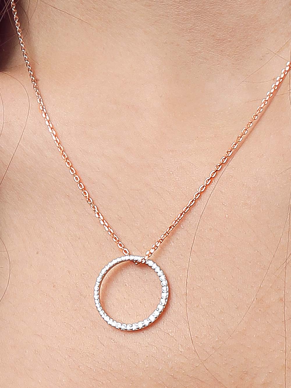 Circle Open shape Diamond Pendant in 14kt Gold (0.26cts)