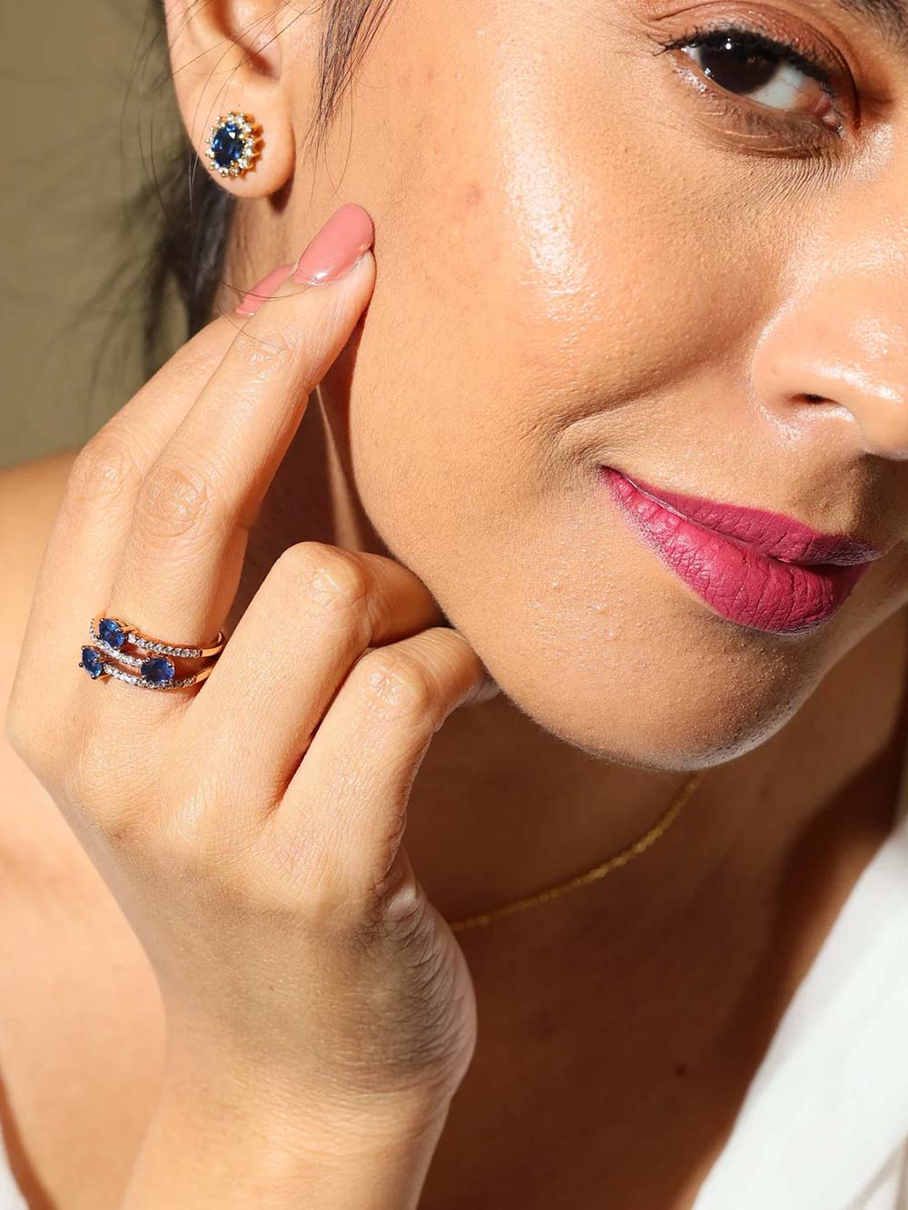 Blue Sapphire Ring with Diamonds