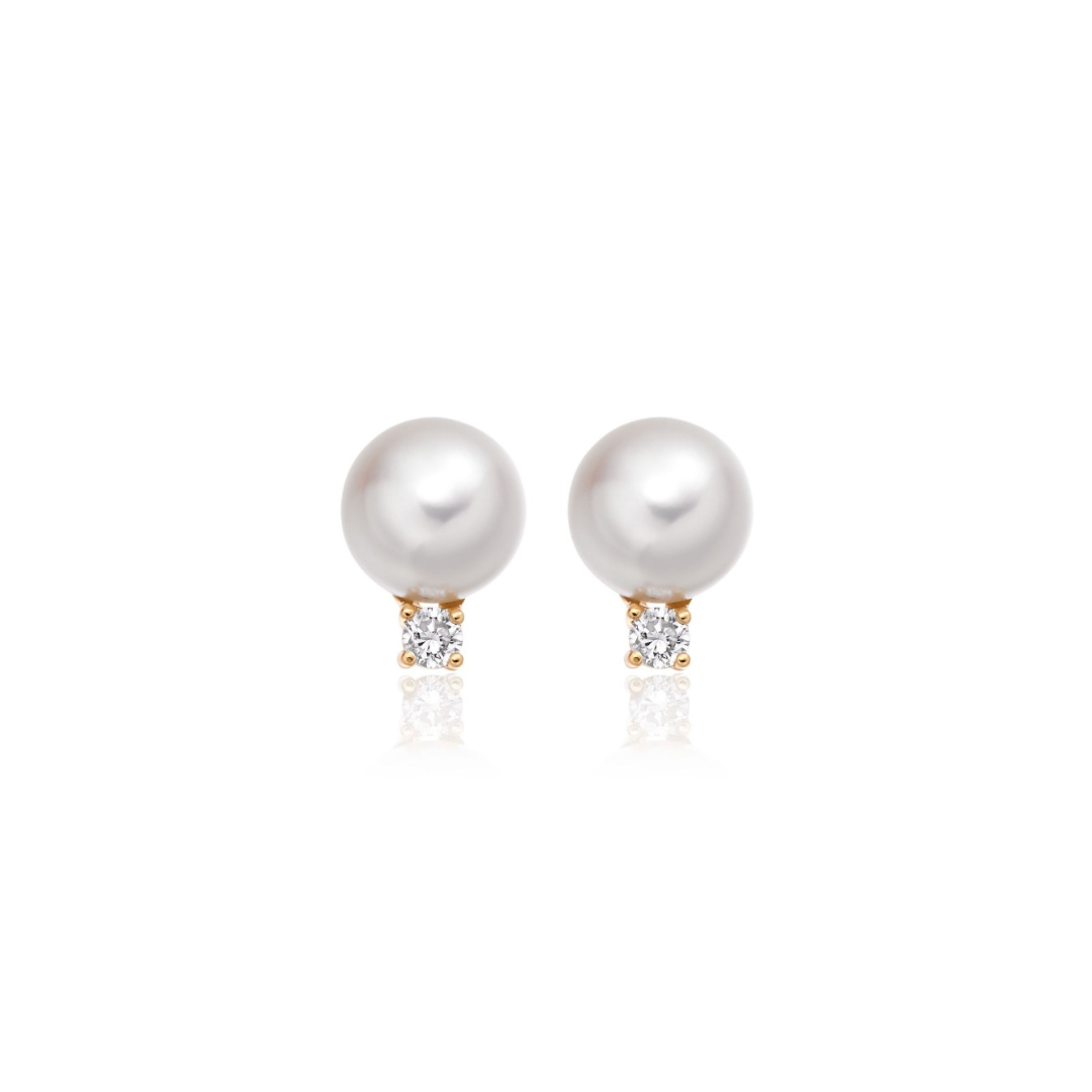 Freshwater pearl with diamond drop earring