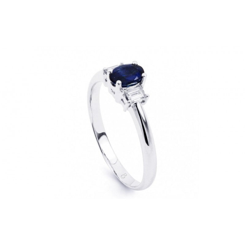 Blue Sapphire ring with crystal in white gold