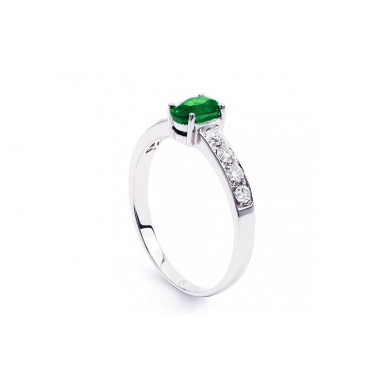 Emerald Ring with side diamonds