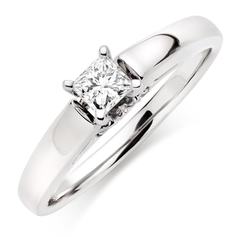 Solitaire Diamond Engagement Band