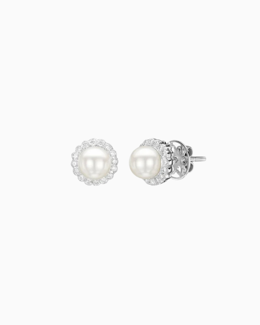 Diamond freshwater pearl stud