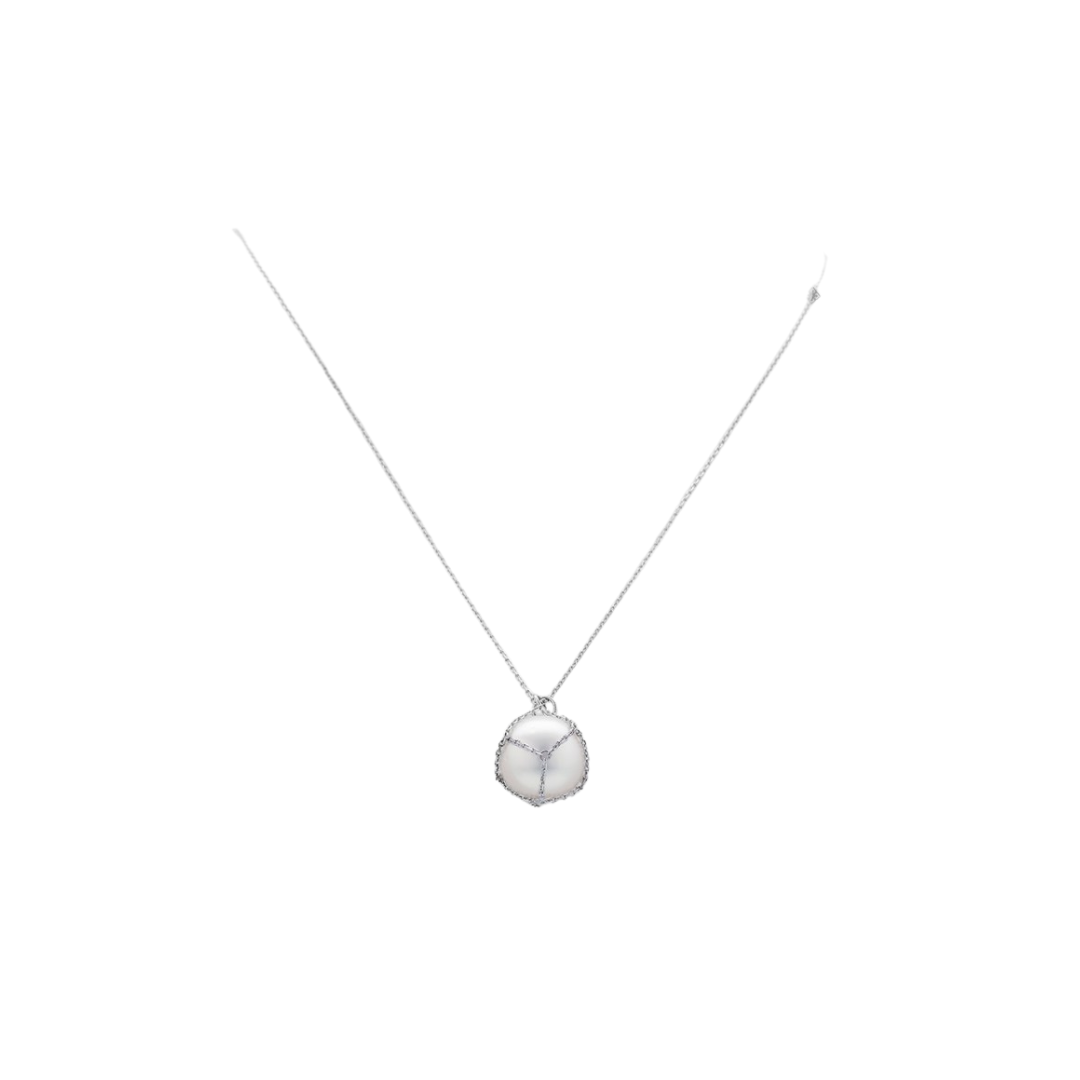 Pearl pendant with chain necklace