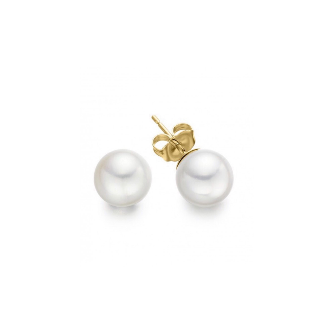 Freshwater pearl studs