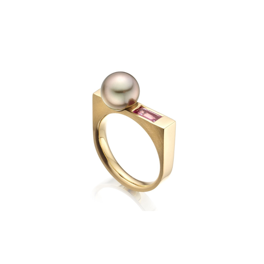 Tahitian Pearl ring with Pink Sapphire stone