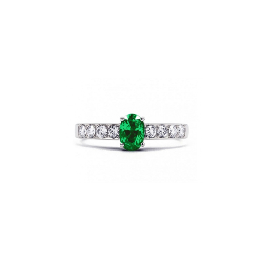 Emerald Ring with side diamonds