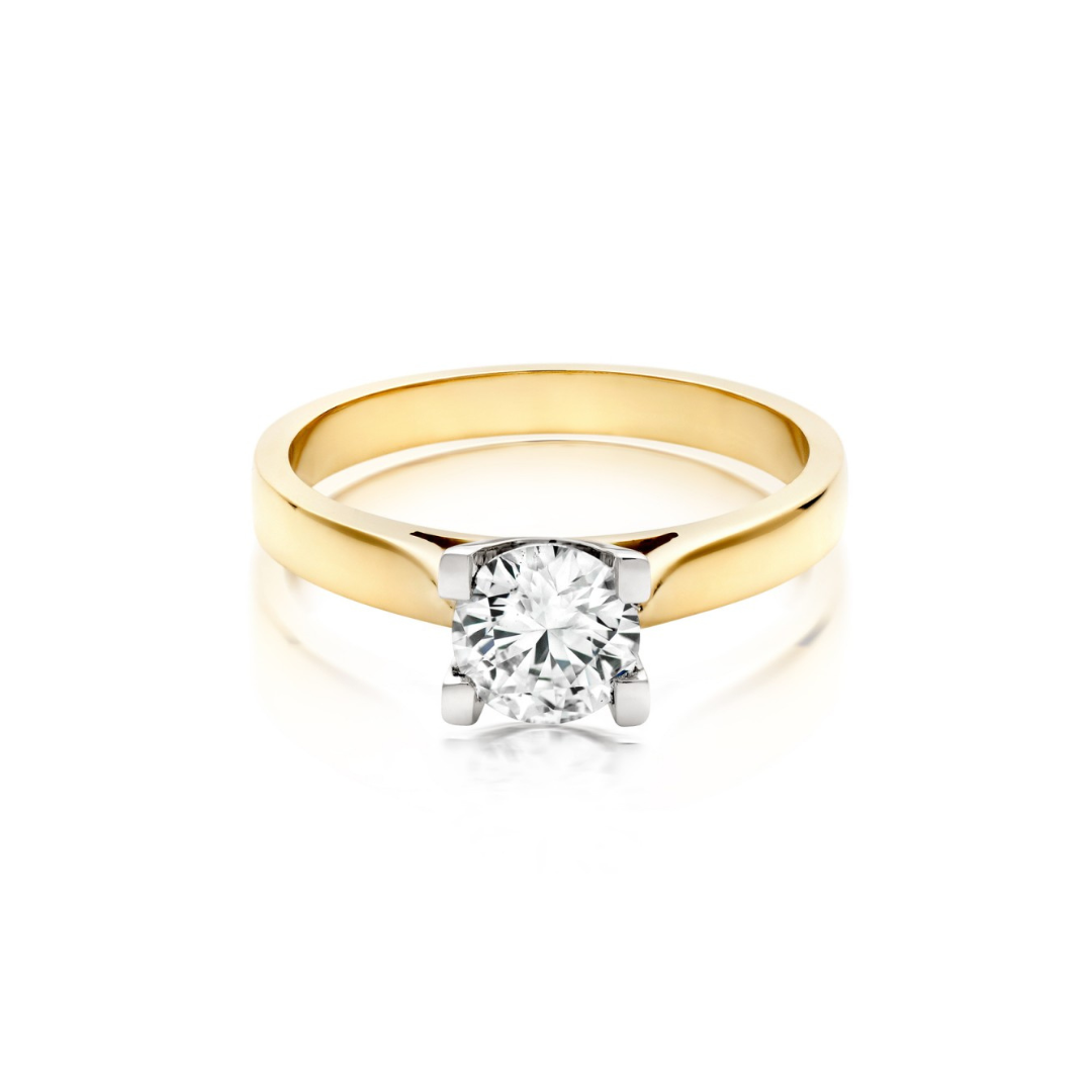 Solitaire Engagement Ring In Yellow Gold