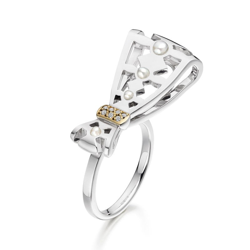 Freshwater Pearl ring with diamond bow  in white gold