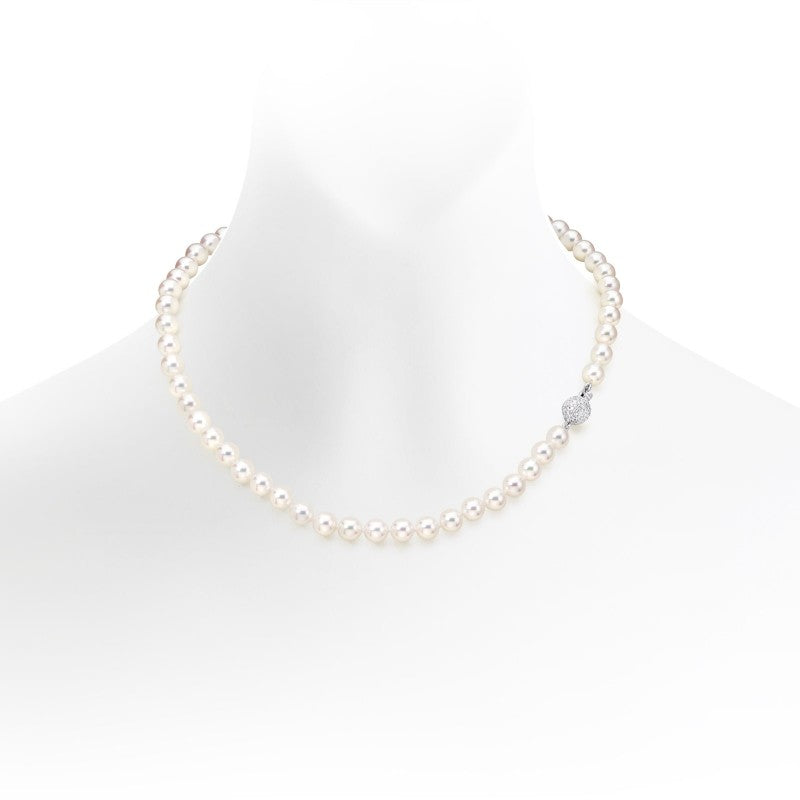 Freshwater pearl with diamond round necklace