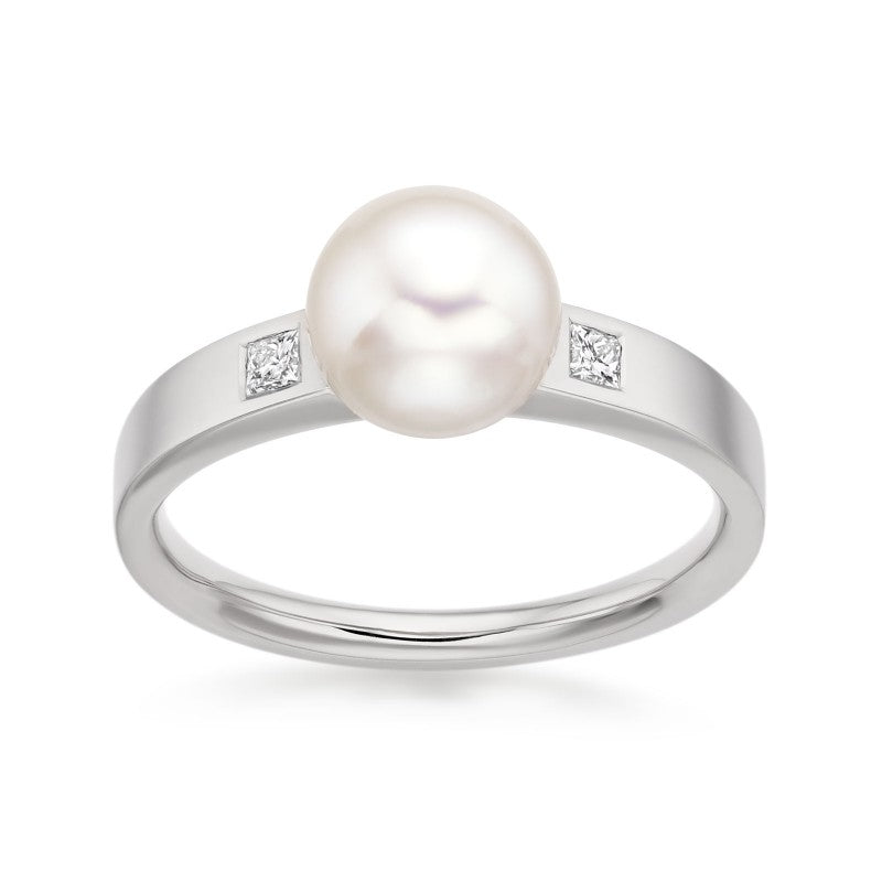 Freshwater Pearl ring with side diamond in white gold