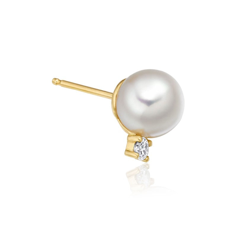 Freshwater pearl with diamond drop earring